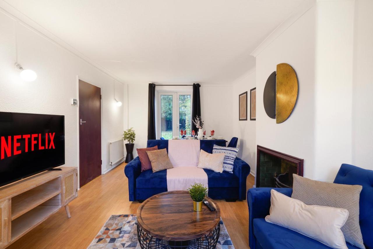 Boutique Shepherds Bush Abode- Garden- Sleeps 12 Casa de Férias