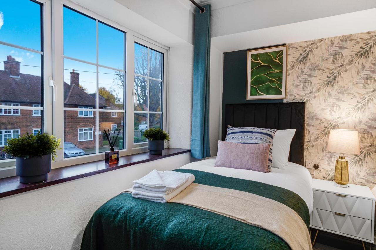 Boutique Shepherds Bush Abode- Garden- Sleeps 12 Casa de Férias